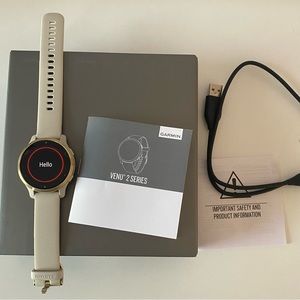 Garmen Venu 2s light gold smart watch
